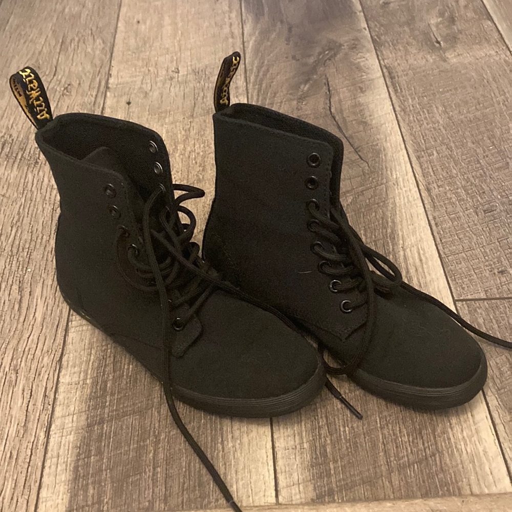 Doc Martens Sheridan Canvas 5 Black